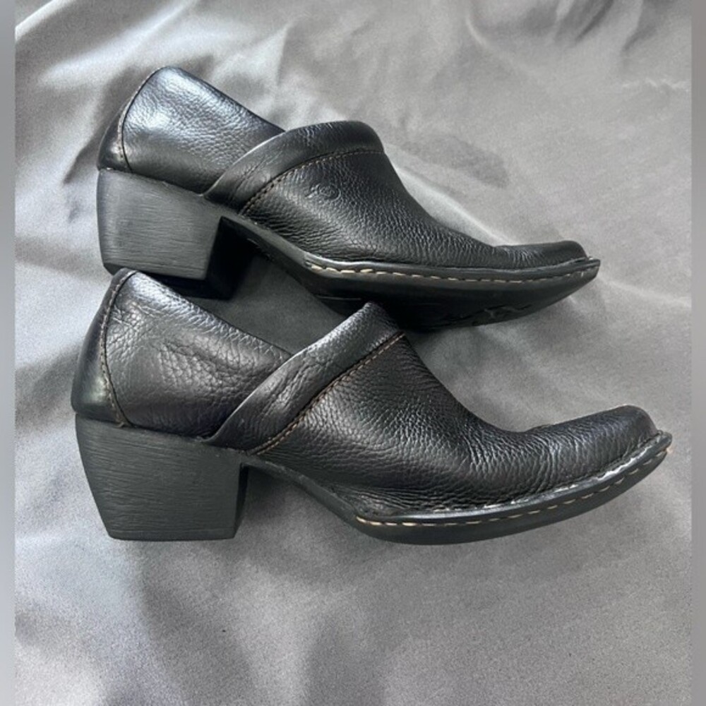 Born Women’s Clog Moccasin Block Heels Black Leather Size 7 Børn Logo